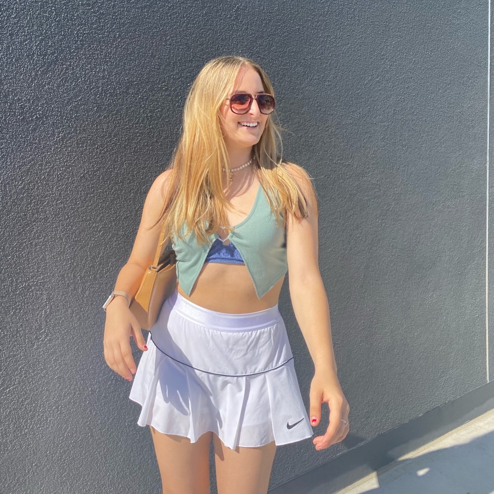 Meet your Posher, Ellie